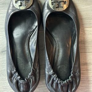 Women's Tory Burch Black Ballet Flats - Size 8